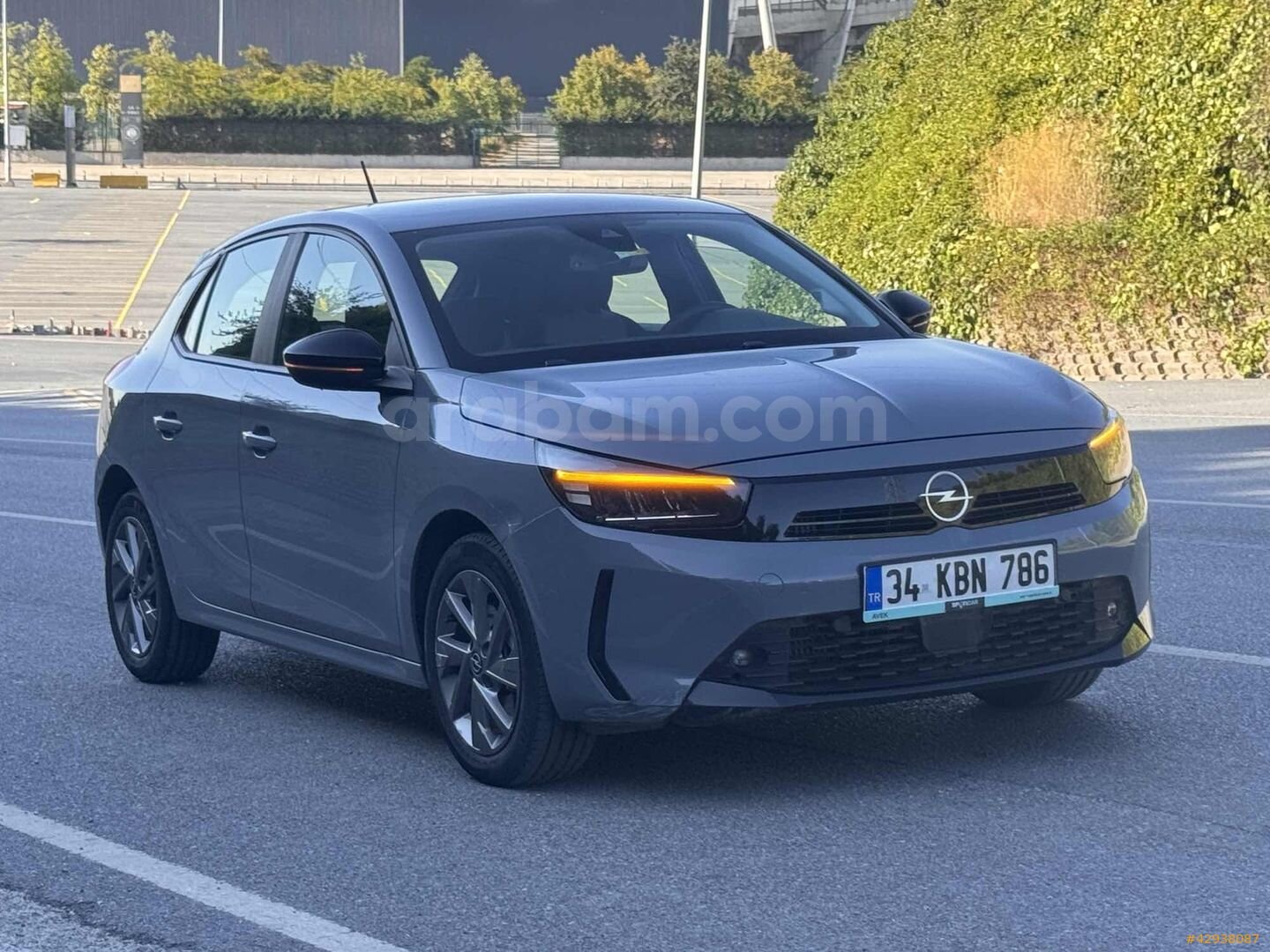 Galeriden Opel Corsa 1.2 T Edition 2024 Model İstanbul 44.000 km Füme 4
