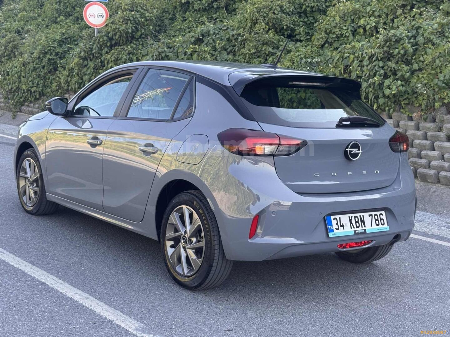 Galeriden Opel Corsa 1.2 T Edition 2024 Model İstanbul 44.000 km Füme 5