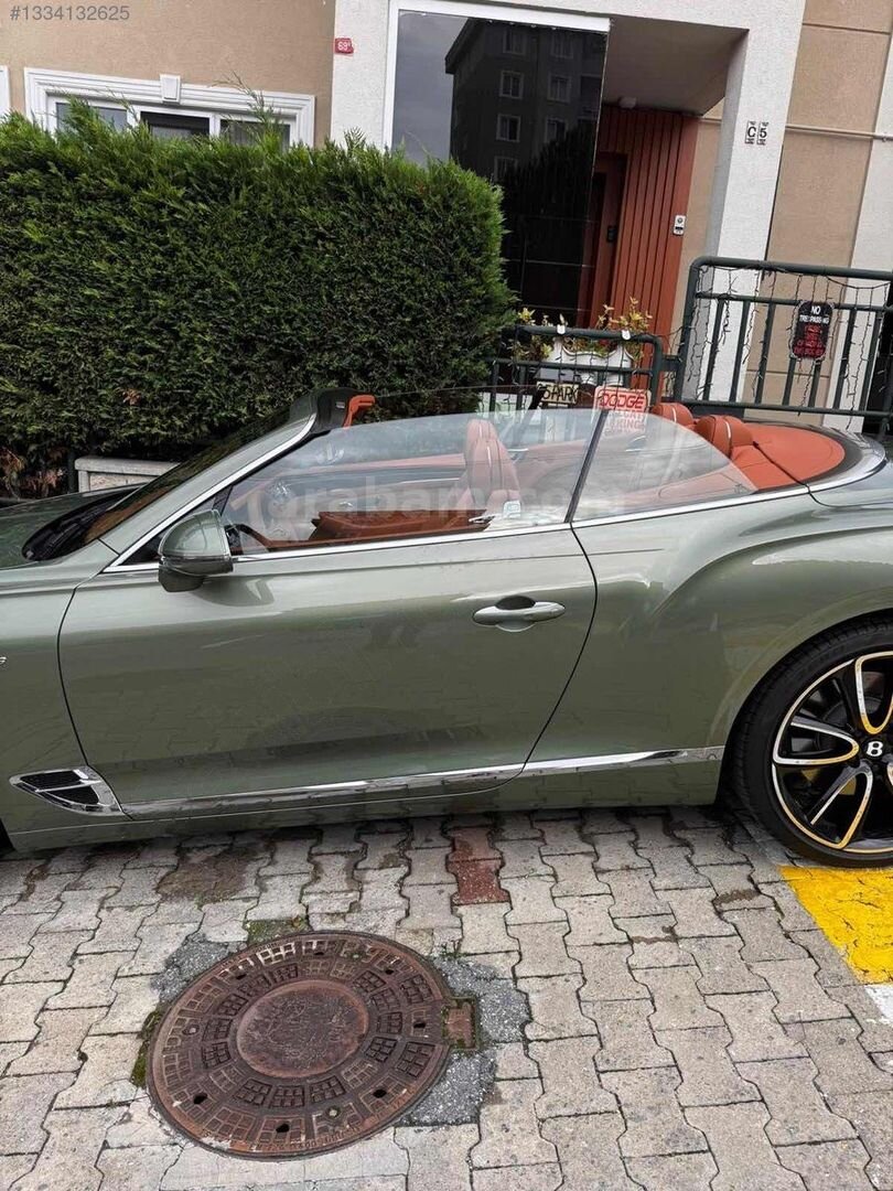 Galeriden Bentley Continental GT 2022 Model Muğla 8.500 km Yeşil 4