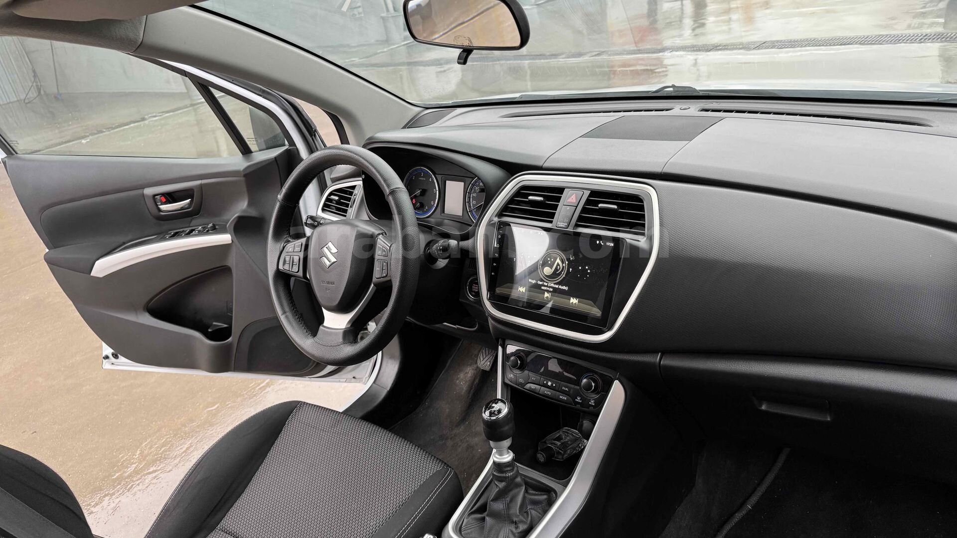 Sahibinden Suzuki SX4 S-Cross 1.6 GLX 2013 Model 4