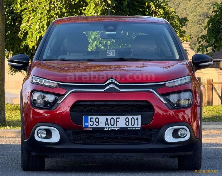 Galeriden Citroen C3 1.2 PureTech Feel Bold 2023 Model İstanbul 65.000 km Kırmızı