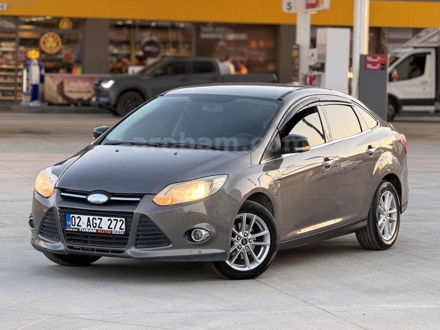 Galeriden Ford Focus 1.6 TDCi Trend 2012 Model Adıyaman 200.000 km Kahverengi 1