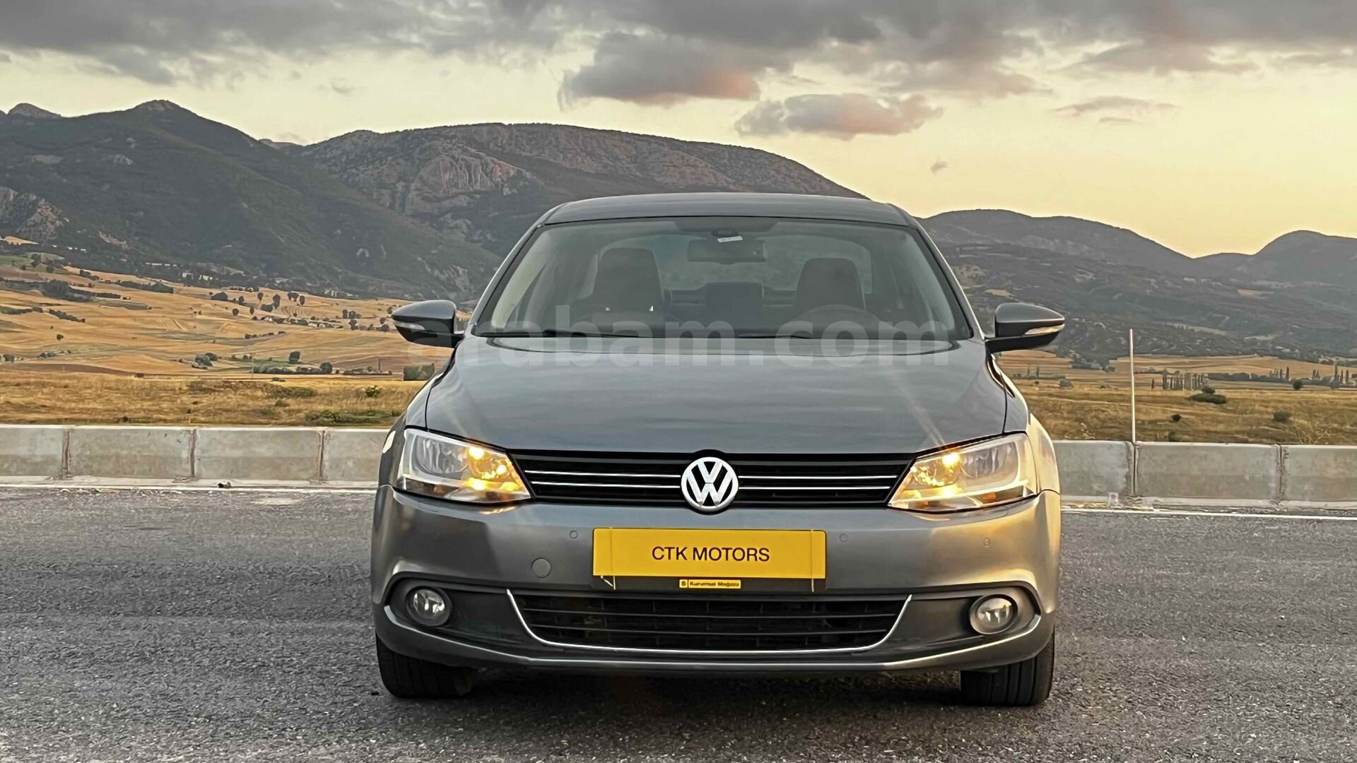 Galeriden Volkswagen Jetta 1.6 TDi Highline 2013 Model Yozgat 218.000 km Füme 2