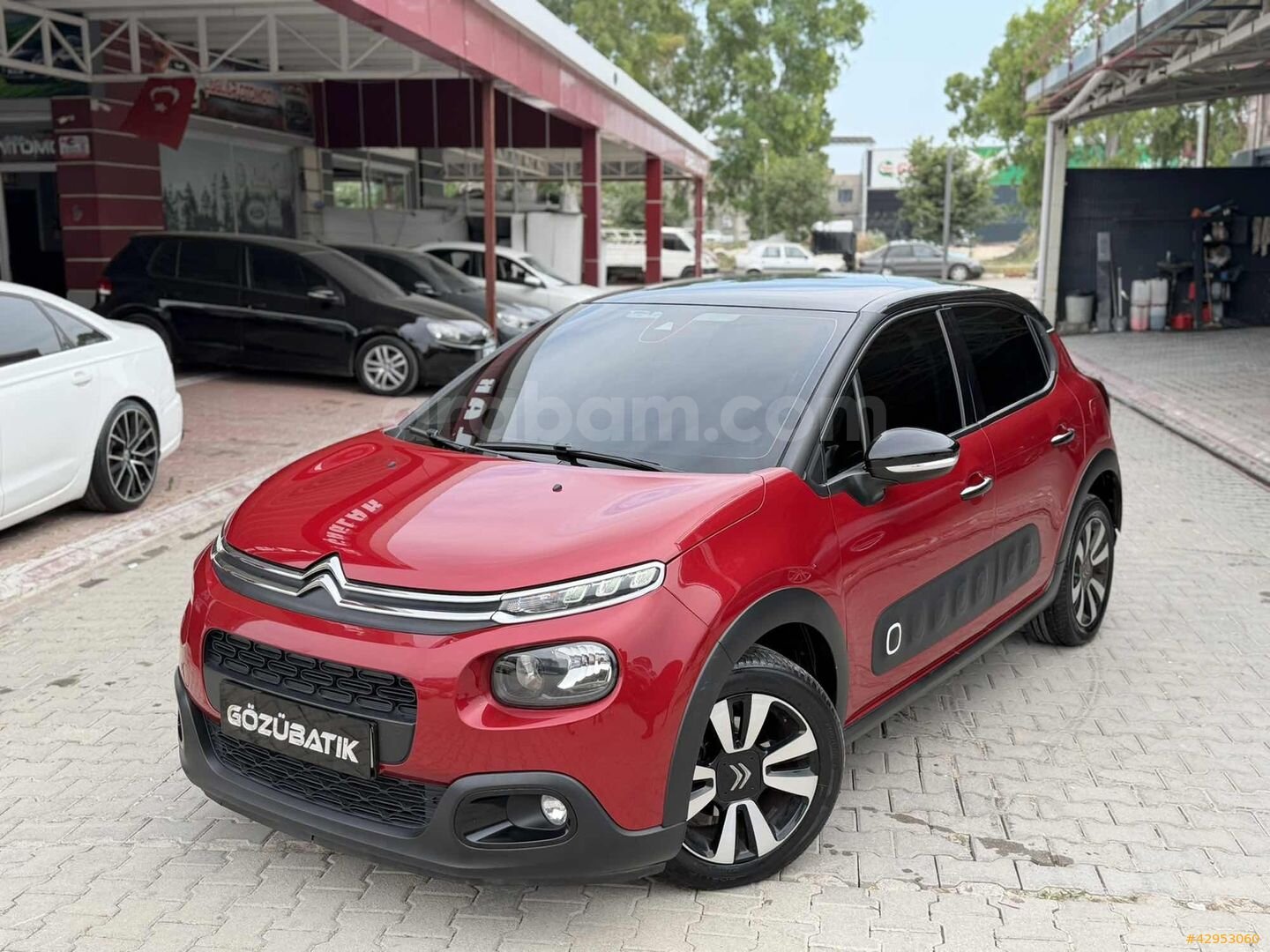 Galeriden Citroen C3 1.2 PureTech Shine 2019 Model Adana 130.000 km Kırmızı 1
