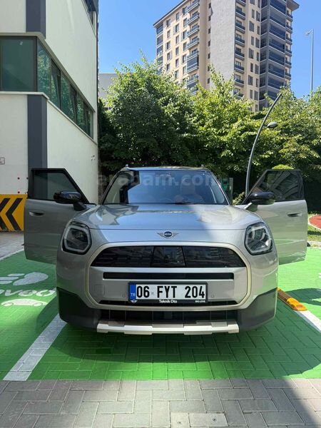 81GA Gri-Taba Sıfır Ayarında Sorunsuz Mini Countryman E 2026 18” Jant Orjinal