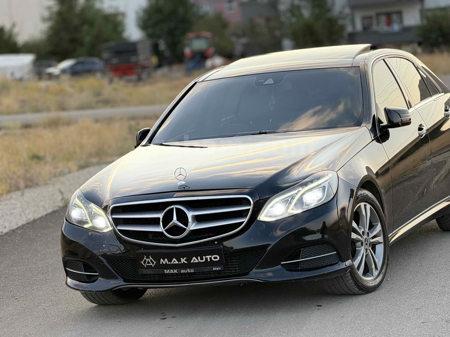 Mercedes - Benz E 250 CDI Elite 2014 Model 2