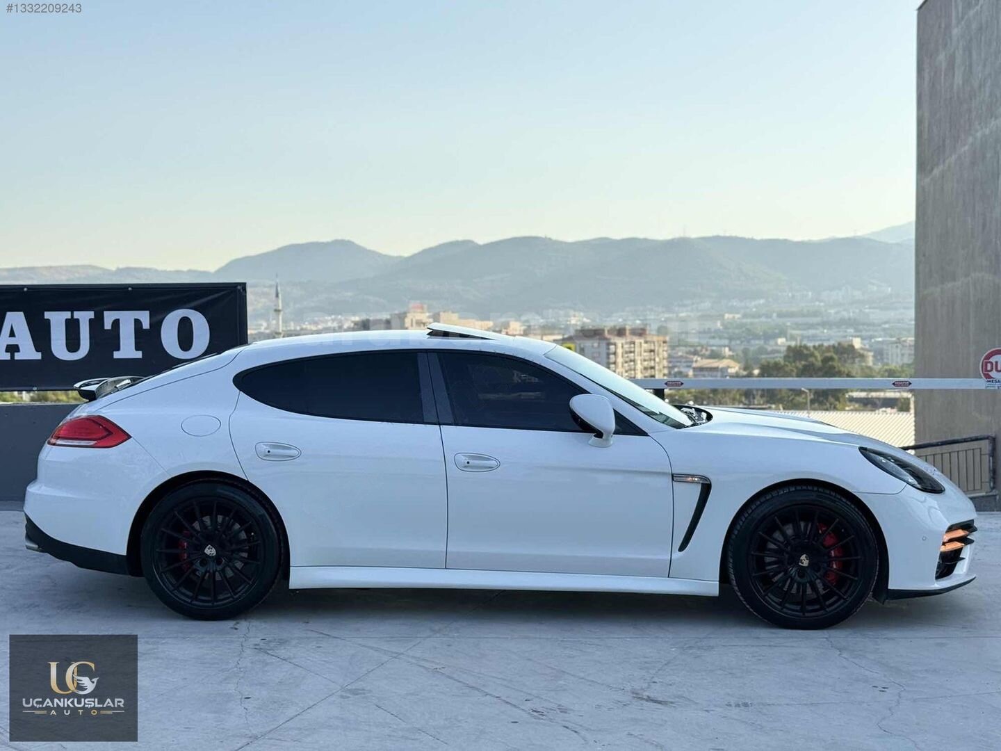 Galeriden Porsche Panamera 4 2011 Model İzmir 170.000 km Beyaz 5