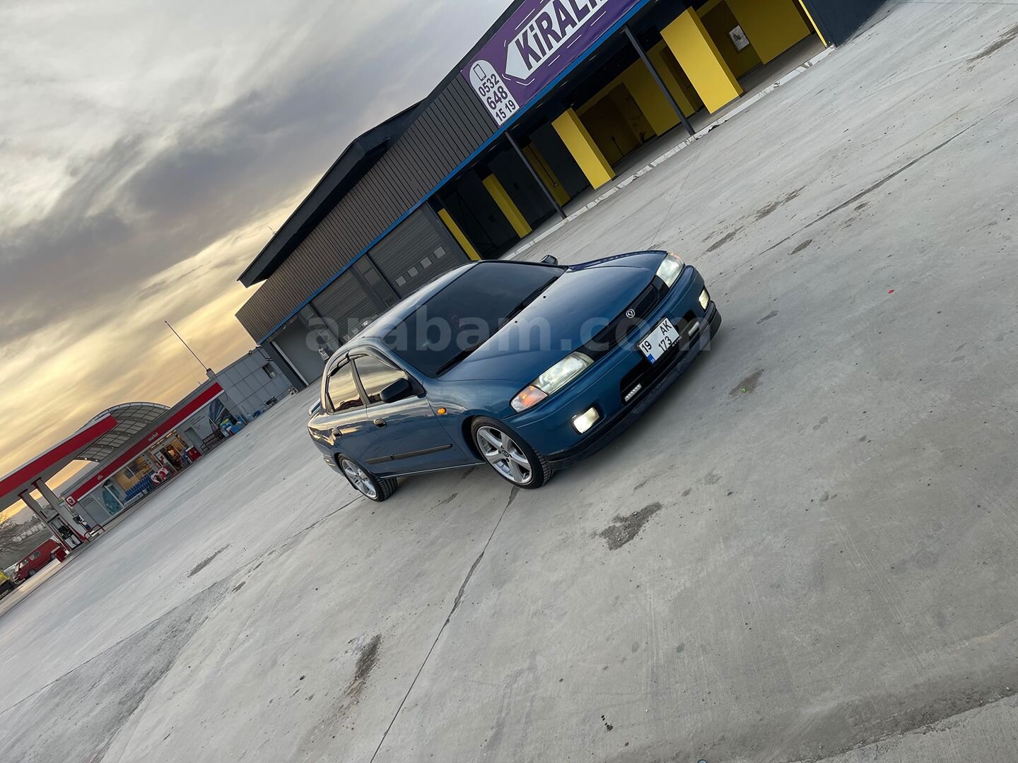 Sahibinden Mazda 323 1.5 Familia 1998 Model 3