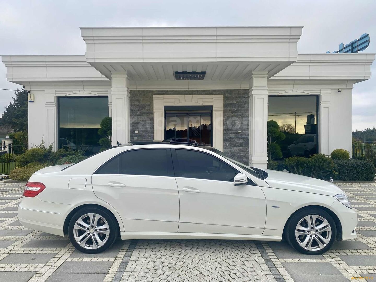 2009 MERCEDES E250 CDI 204 Hp/SERVİS BAKIMLI/MASRAFSIZ\CAM TAVAN 4