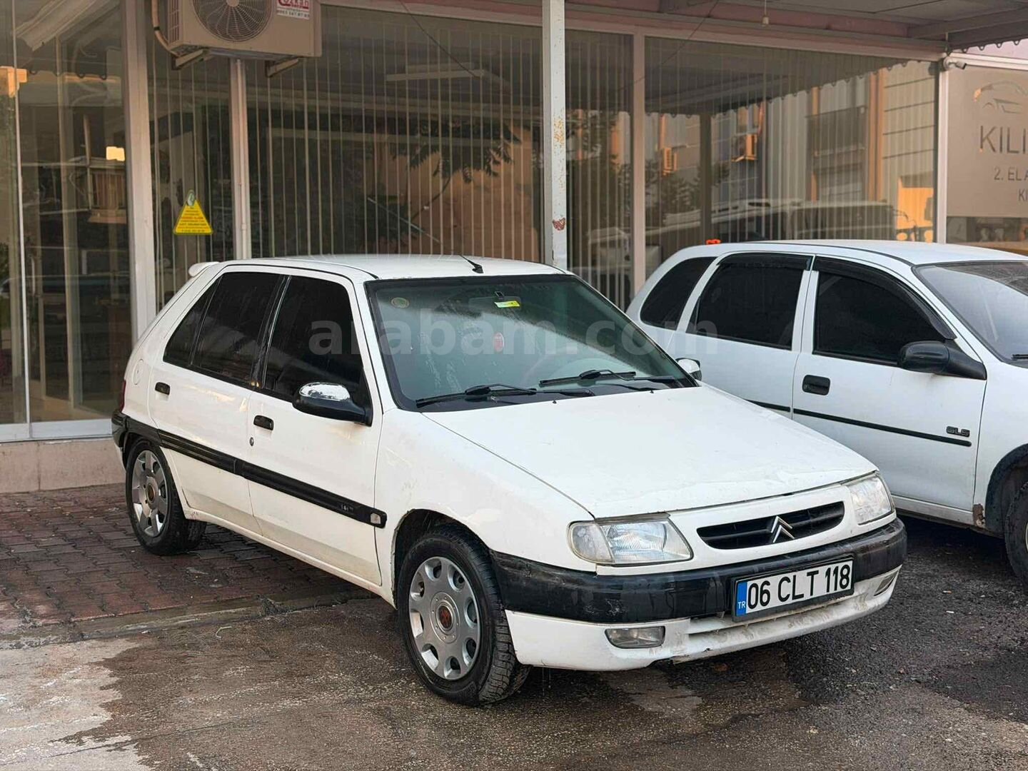 Galeriden Citroen Saxo 1.6 SX 1997 Model Antalya 166.000 km Beyaz 2