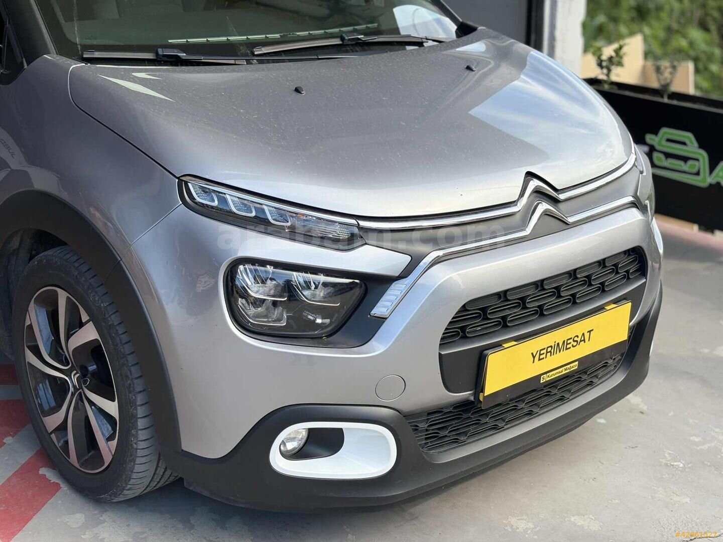 Galeriden Citroen C3 1.2 PureTech Shine 2023 Model Ordu 53.000 km Gri 3