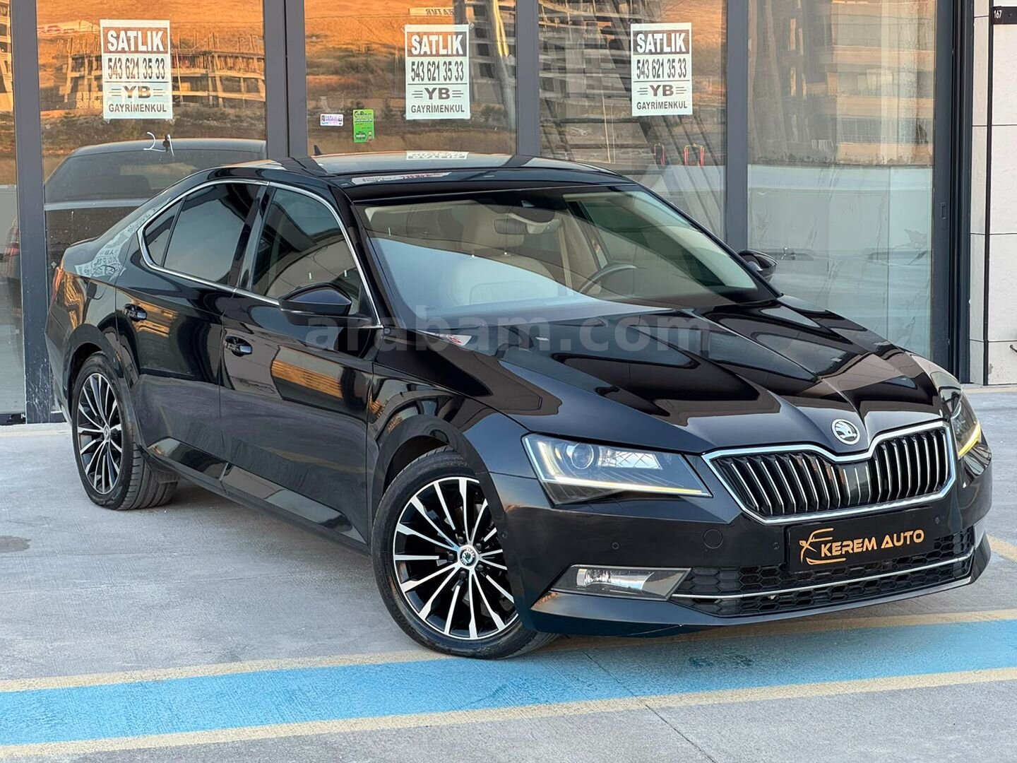 2016 SUPERB 2.0 TDI 4X4 LAURIN&KLERMENT HATASIZ BOYASIZ 187 BİNDE 1