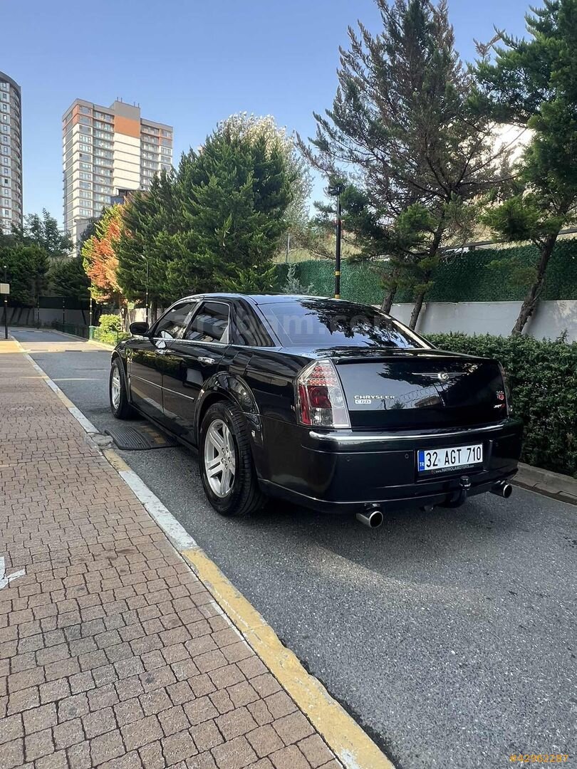 Galeriden Chrysler 300 C 3.0 CRD 2007 Model İstanbul 299.000 km Siyah 5