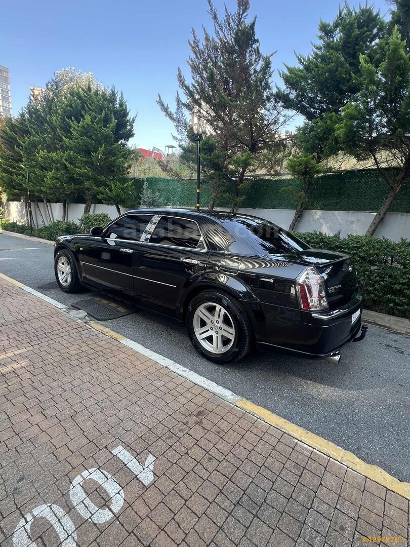 Galeriden Chrysler 300 C 3.0 CRD 2007 Model İstanbul 299.000 km Siyah 6