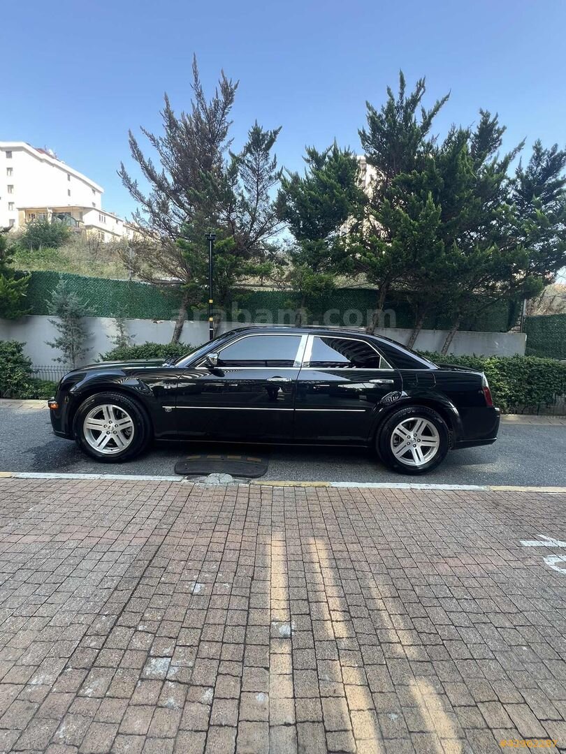 Galeriden Chrysler 300 C 3.0 CRD 2007 Model İstanbul 299.000 km Siyah 2