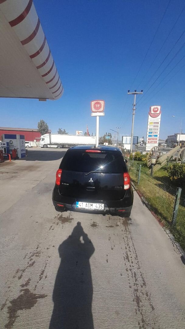 Sahibinden Mitsubishi Colt 1.3 Invite 2009 Model 235.000 km Siyah 7
