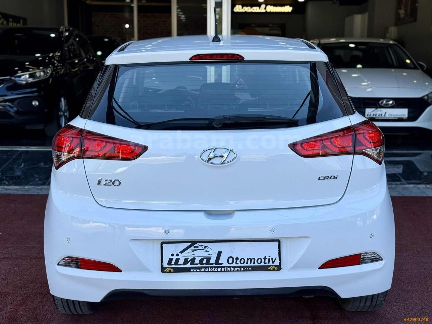 Galeriden Hyundai i20 1.4 CRDi Style 2017 Model Bursa 74.000 km Beyaz 6