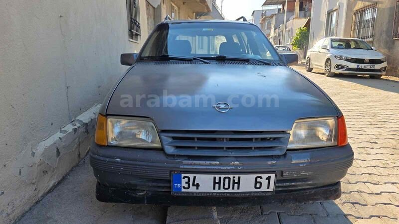 Sahibinden Opel Kadett 1.6 1988 Model İstanbul 200.000 km Gri (metalik)