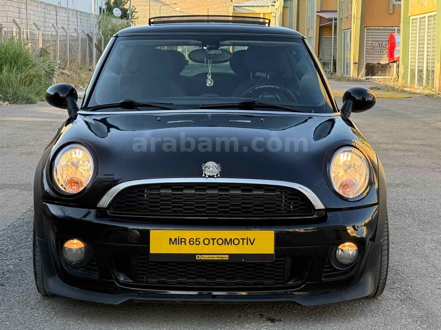 Galeriden Mini Cooper 1.6 Türkiye Paketi 2011 Model Van 156.000 km Siyah 6