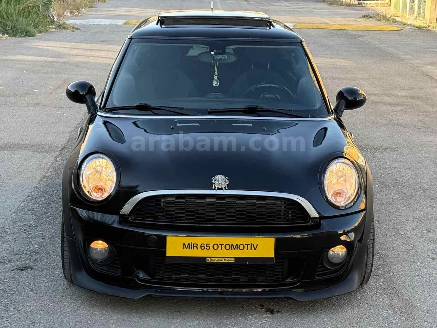 Galeriden Mini Cooper 1.6 Türkiye Paketi 2011 Model Van 156.000 km Siyah 4