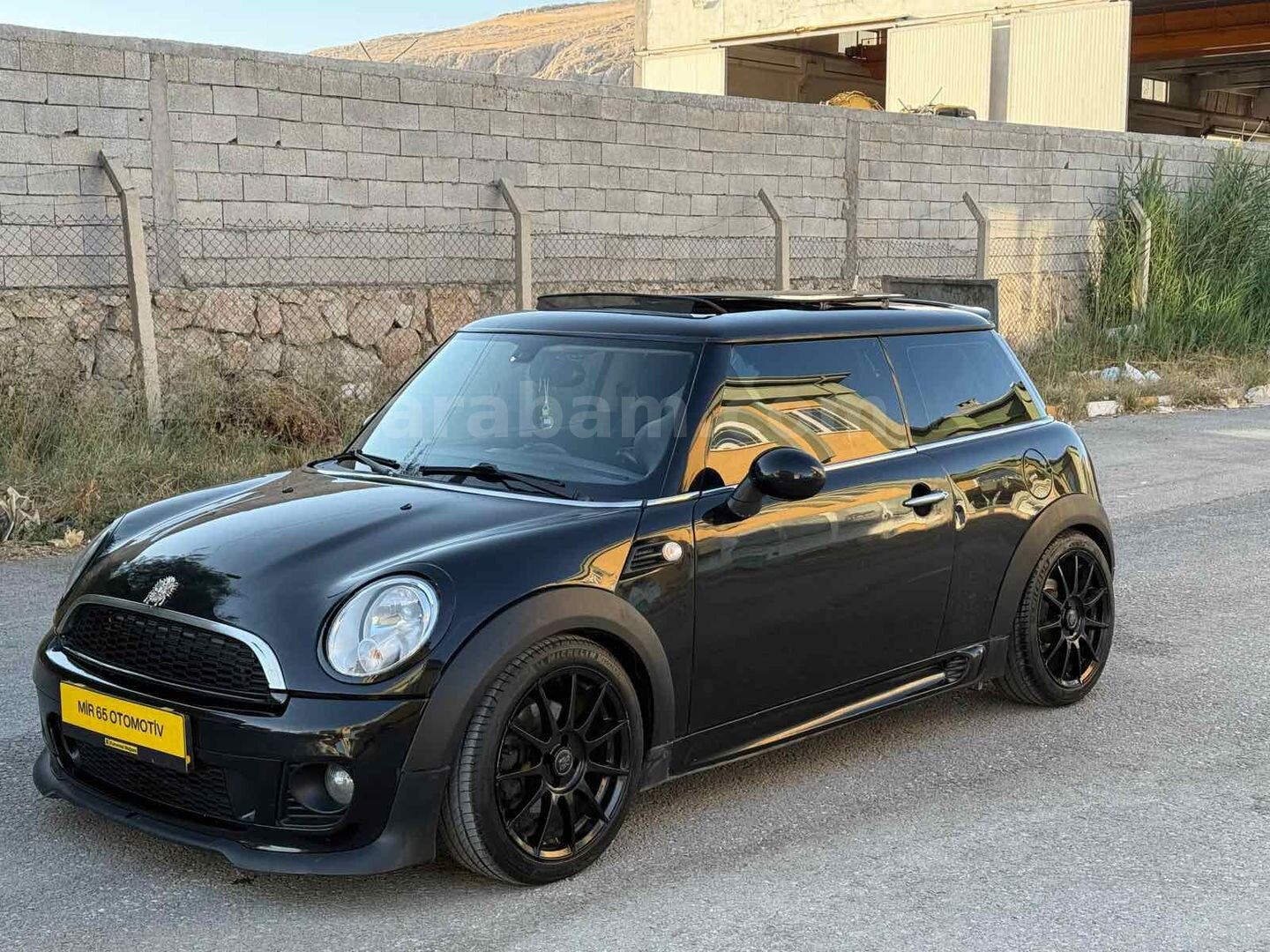 Galeriden Mini Cooper 1.6 Türkiye Paketi 2011 Model Van 156.000 km Siyah 7