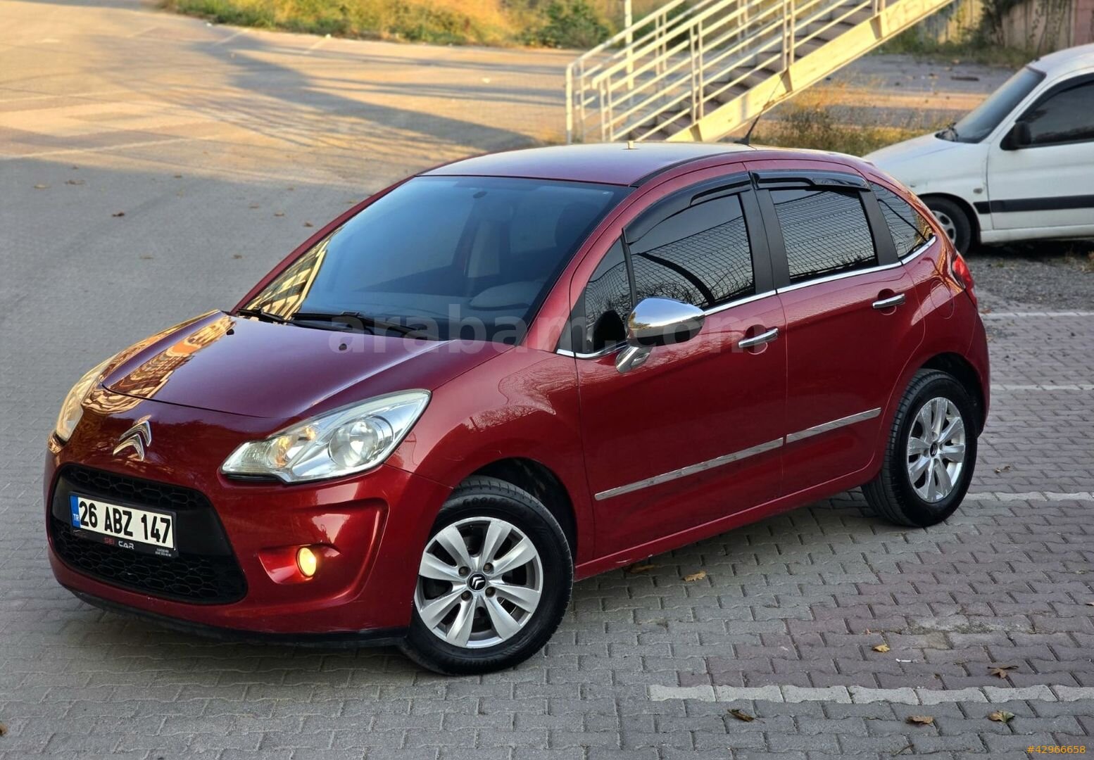 Galeriden Citroen C3 1.4 HDi Confort 2011 Model Kocaeli 174.000 km Kırmızı 1