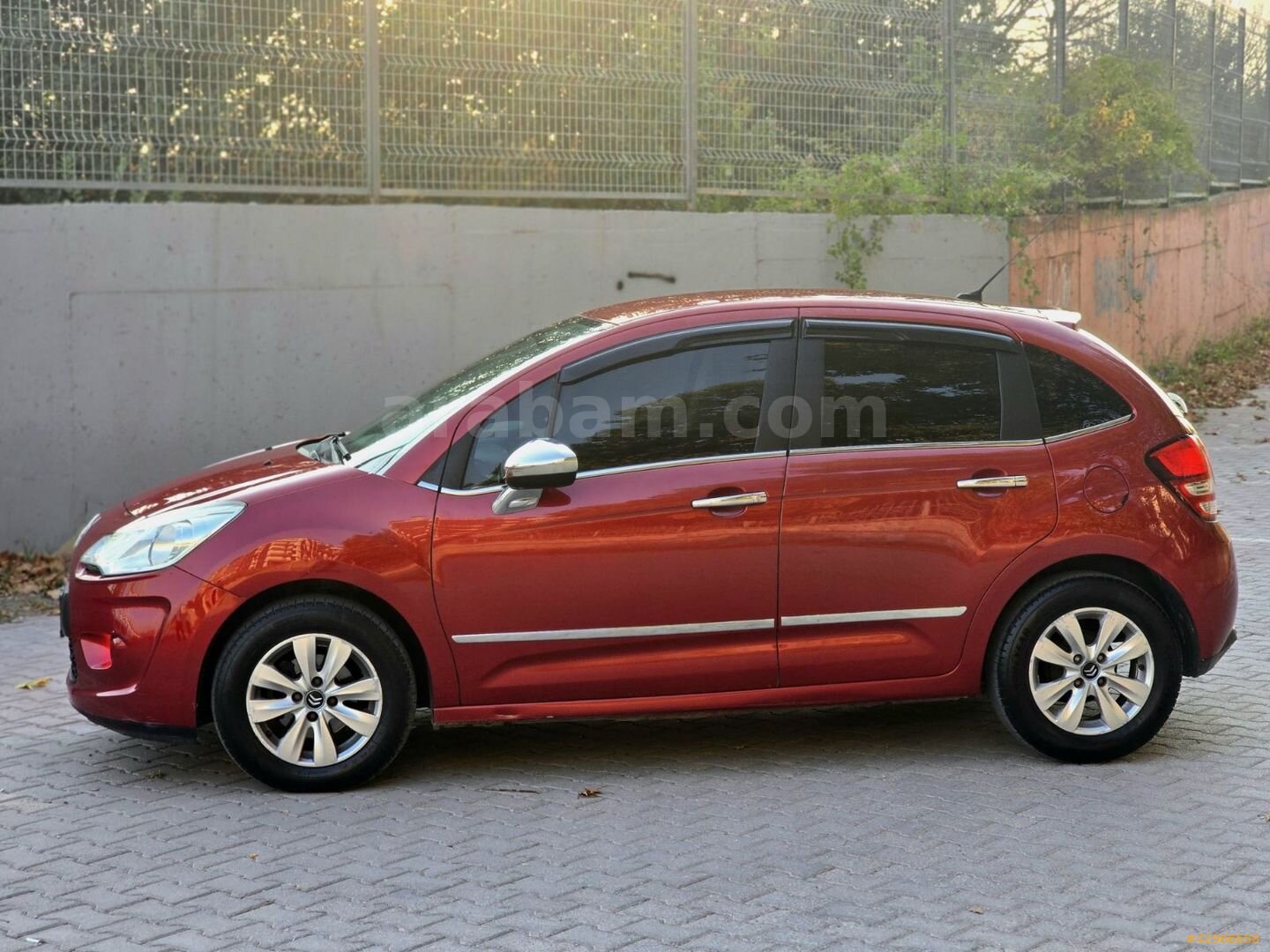 Galeriden Citroen C3 1.4 HDi Confort 2011 Model Kocaeli 174.000 km Kırmızı 4