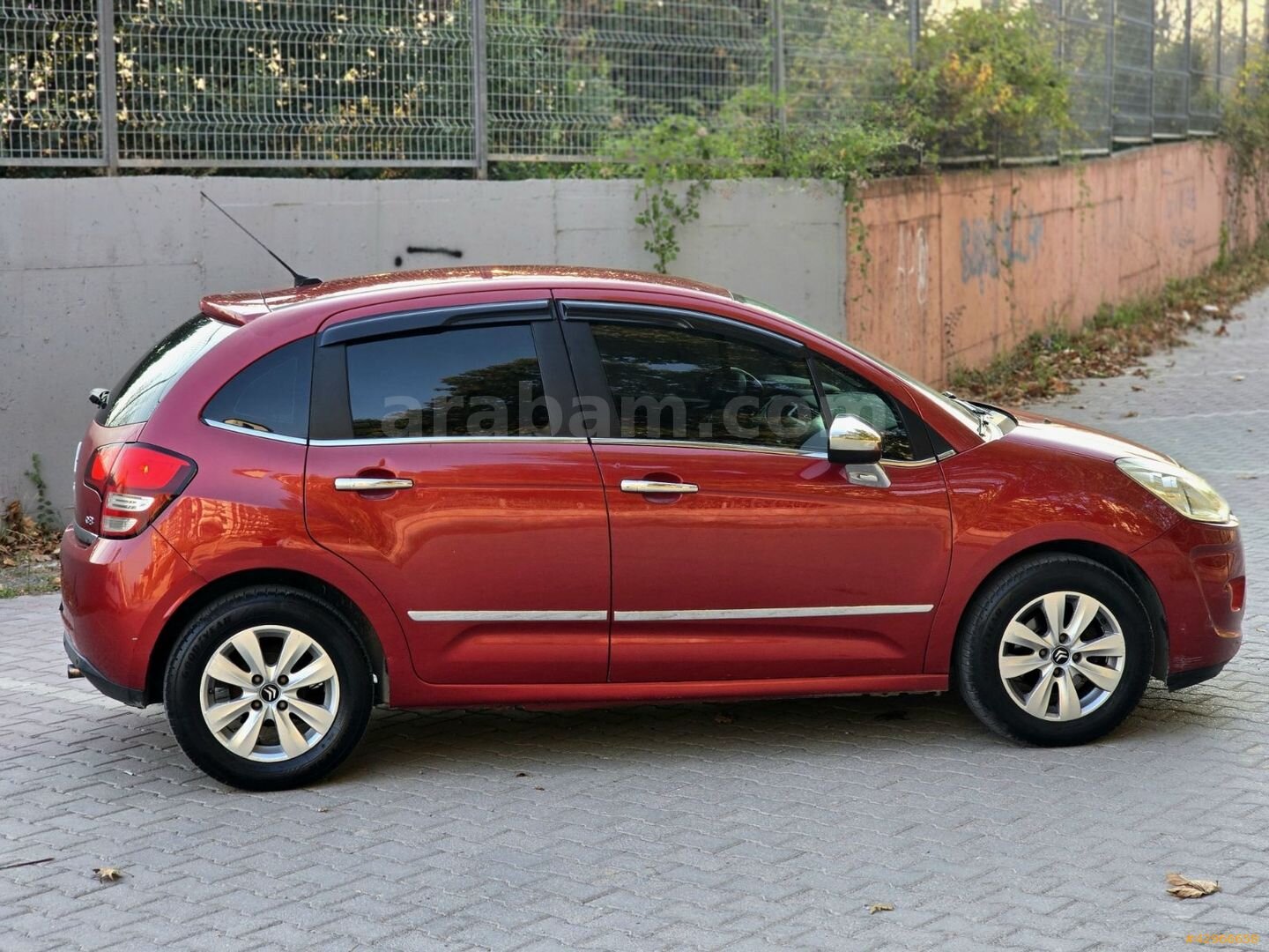 Galeriden Citroen C3 1.4 HDi Confort 2011 Model Kocaeli 174.000 km Kırmızı 5
