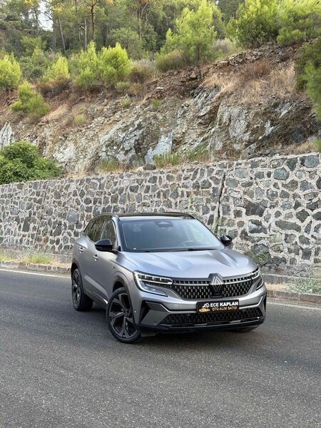 Galeriden Renault Austral 1.2 E-tech Techno Esprit Alpine 2023 Model Muğla