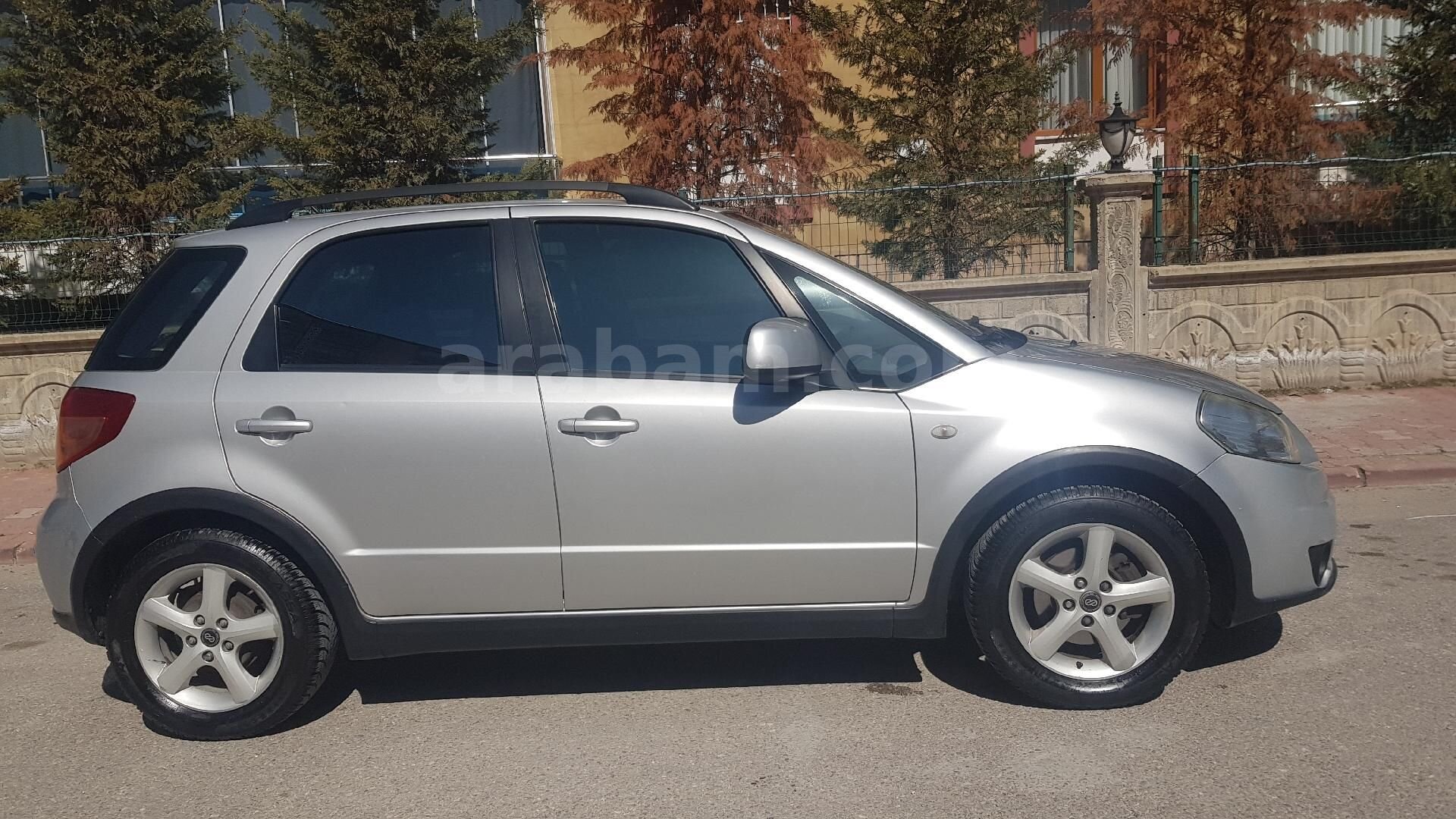 Sahibinden Suzuki SX4 GL 2009 Model 154.000 km Gri (Gümüş) 4