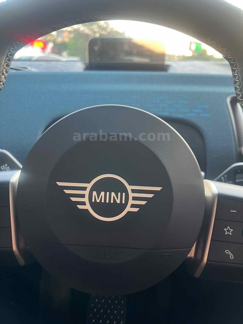 Sahibinden Mini Countryman E Favoured 2026 Model 7