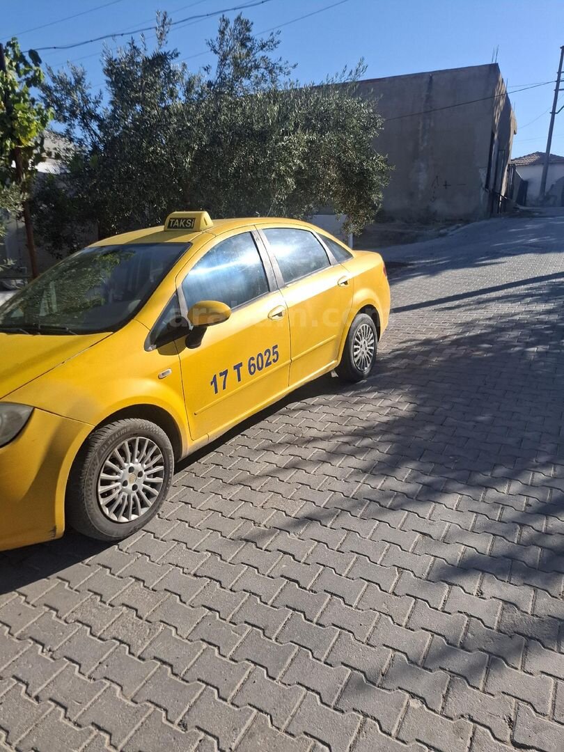 Galeriden Fiat Linea 1.3 Multijet Active Plus 2012 Model Çanakkale 2