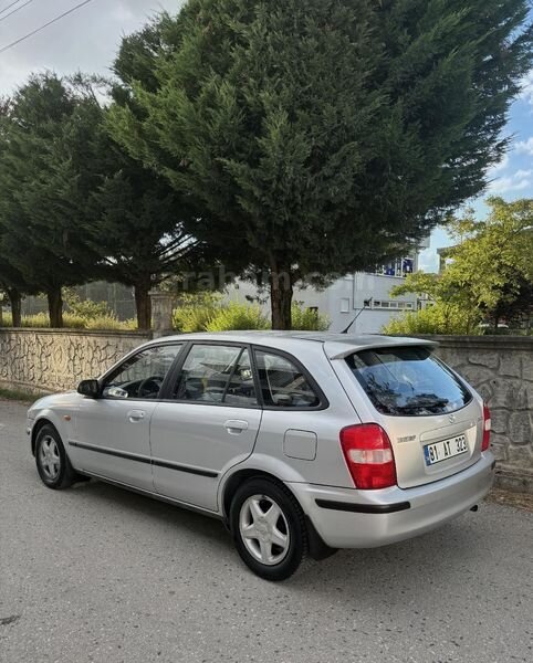 Sahibinden Mazda 323F Astina 121.000 km'de Klima 2 Airbag 1