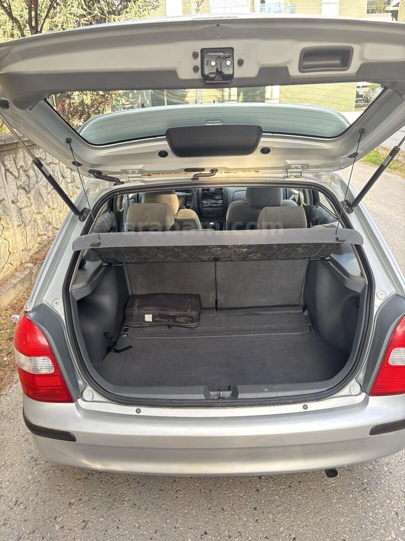 Sahibinden Mazda 323F Astina 121.000 km'de Klima 2 Airbag 7