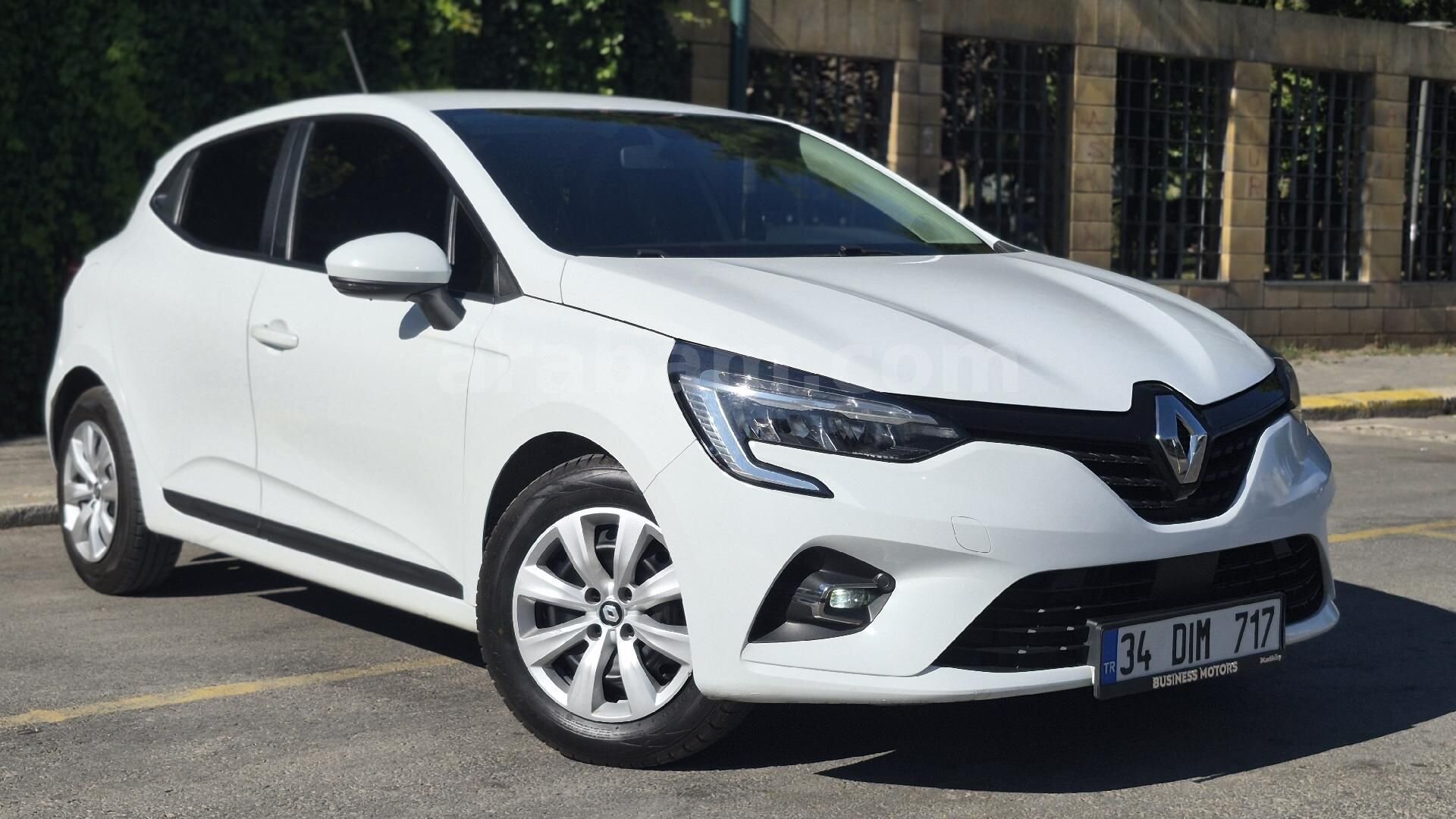 Galeriden Renault Clio 1.0 SCe Joy 2020 Model İstanbul 98.000 km Beyaz 4