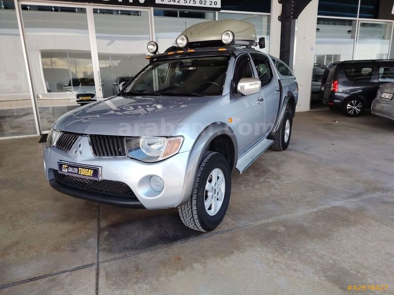 GALERİ TURGAY'DAN 2009 MODEL MITSUBISHI L200 4X2 ÇEKİ DEMİRLİ