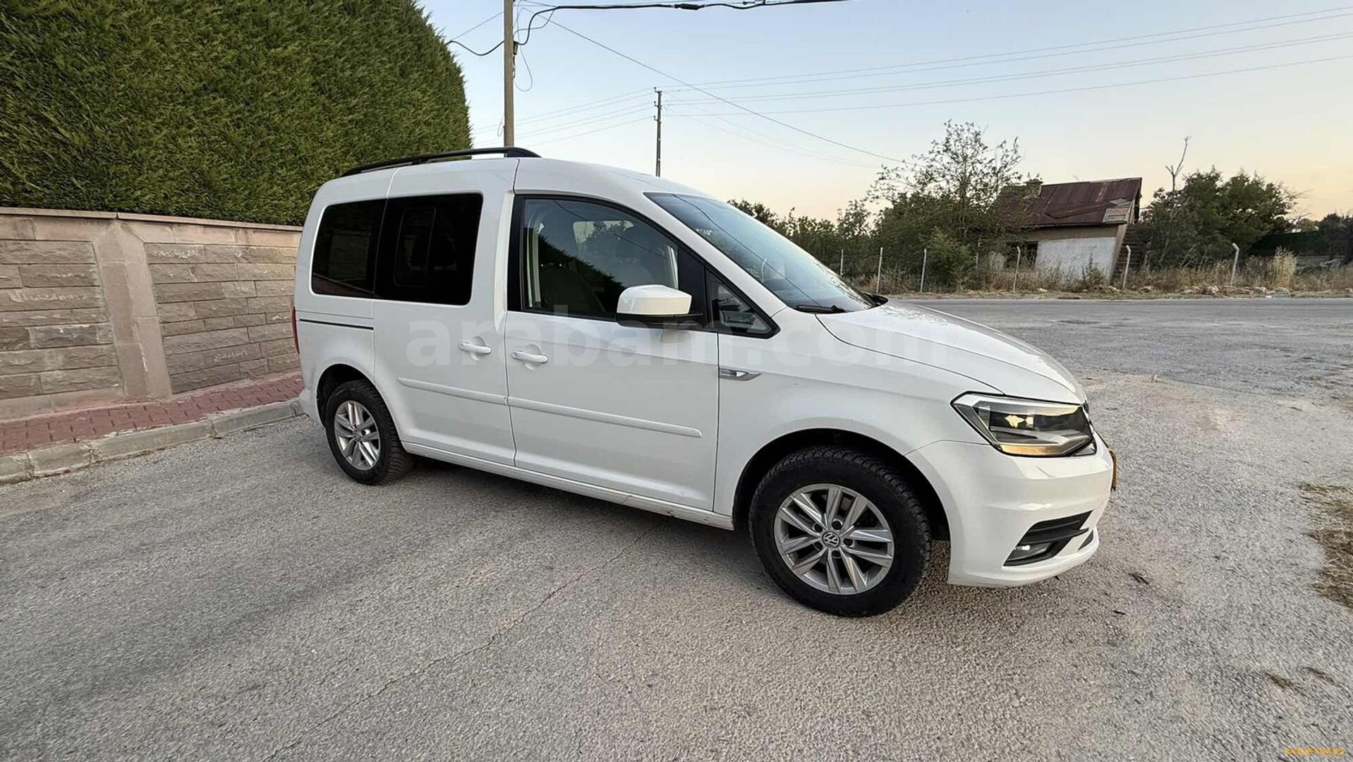 Bakımlı düşük km otomobil ruhsatlı otomatik caddy 5