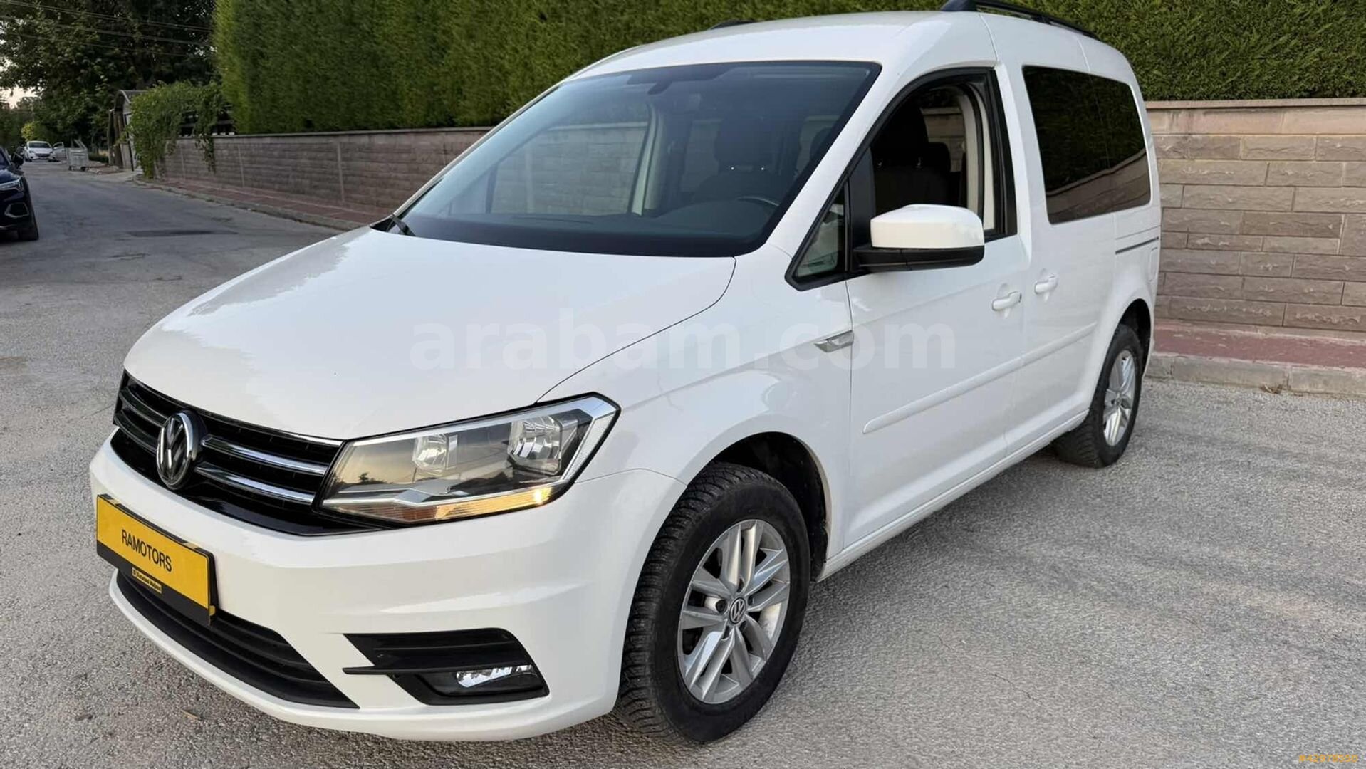 Bakımlı düşük km otomobil ruhsatlı otomatik caddy 1