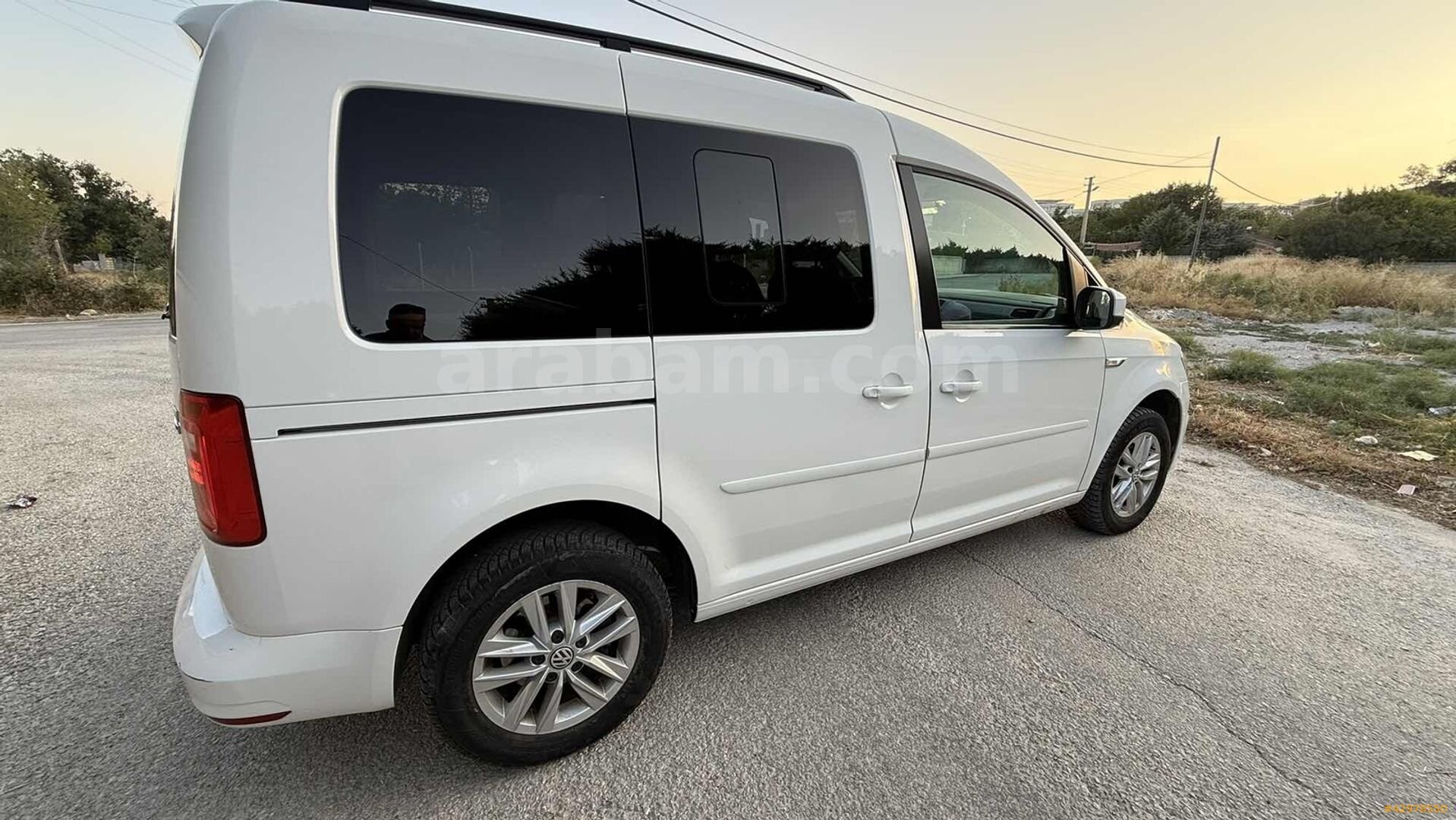 Bakımlı düşük km otomobil ruhsatlı otomatik caddy 7