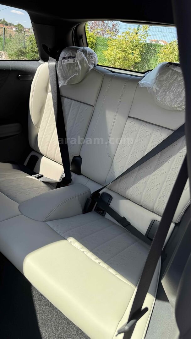Sahibinden Mini John Cooper 1.5 D Works 2024 Model 6.001 km Yeşil (metalik) 6