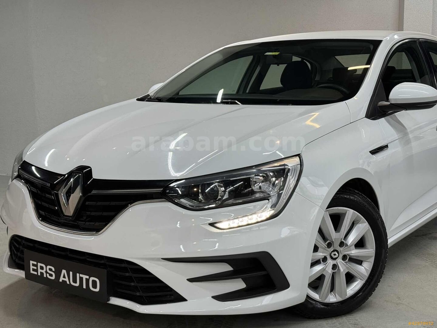 ERS AUTO-2021 RENAULT MEGANE 1.3TCE JOY COMFORT 110BİNKM OTOMATK 7