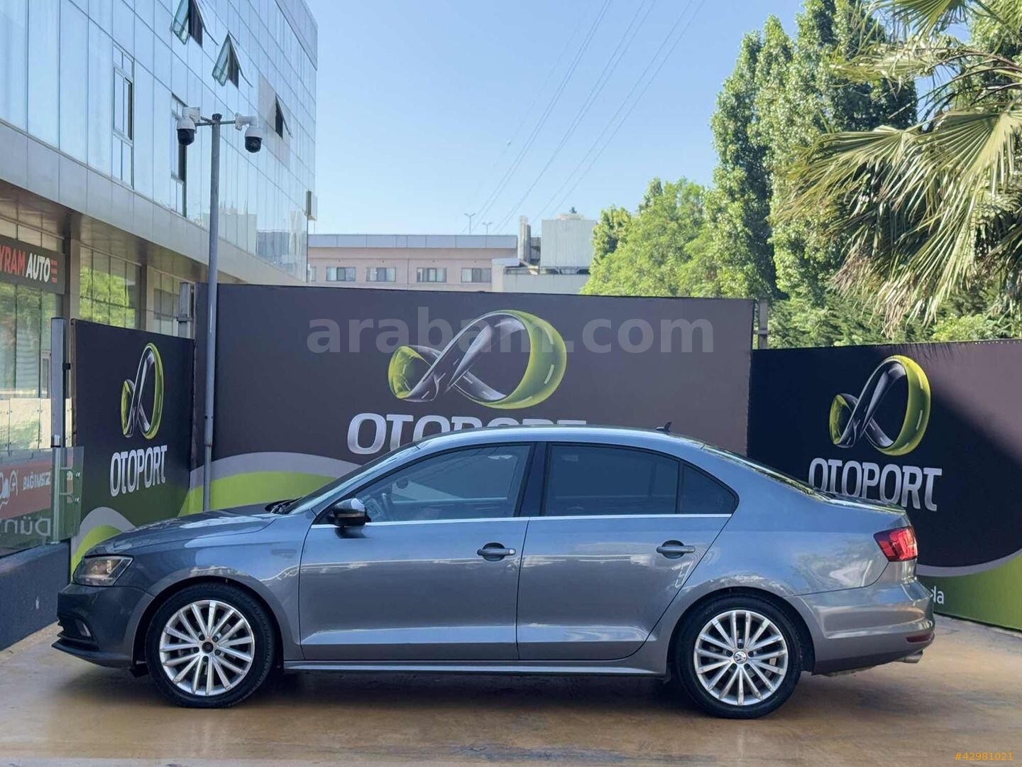 ESİLA MOTORS'DAN 2017 MDL VW JETA HIGHLINE 0,99 KREDİ K-KARTI G 4