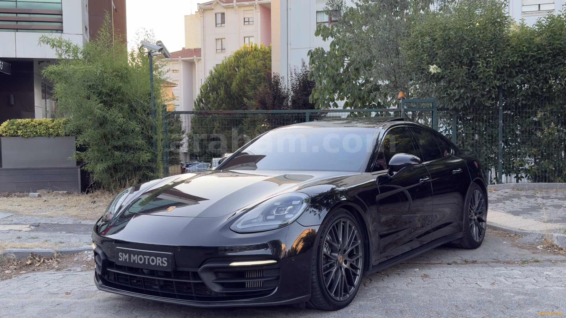 2022 PANAMERA 4 PLATINUM EDİTİON BAYİ ÇIKIŞLI SİYAH İÇİ BORDO 3