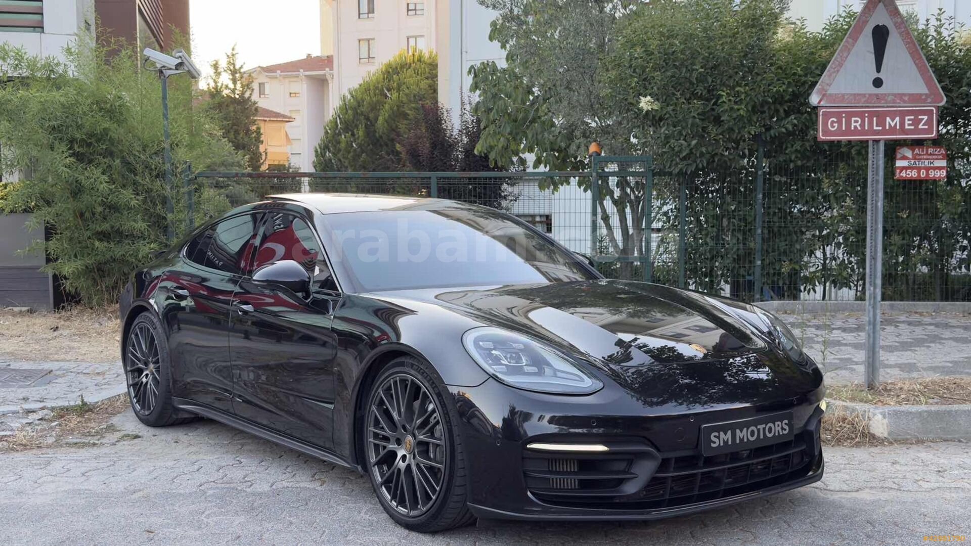 2022 PANAMERA 4 PLATINUM EDİTİON BAYİ ÇIKIŞLI SİYAH İÇİ BORDO 1
