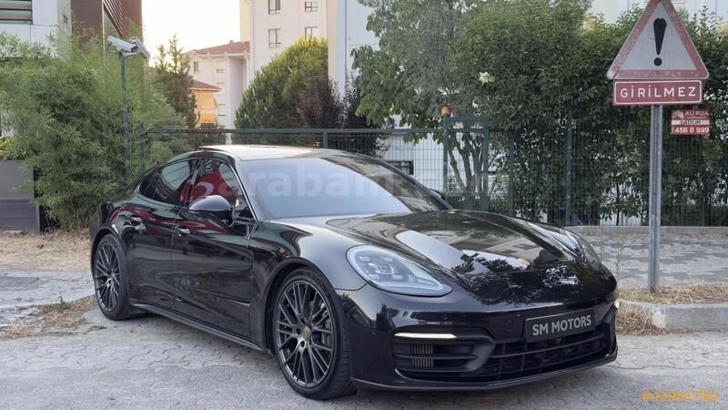 2022 PANAMERA 4 PLATINUM EDİTİON BAYİ ÇIKIŞLI SİYAH İÇİ BORDO