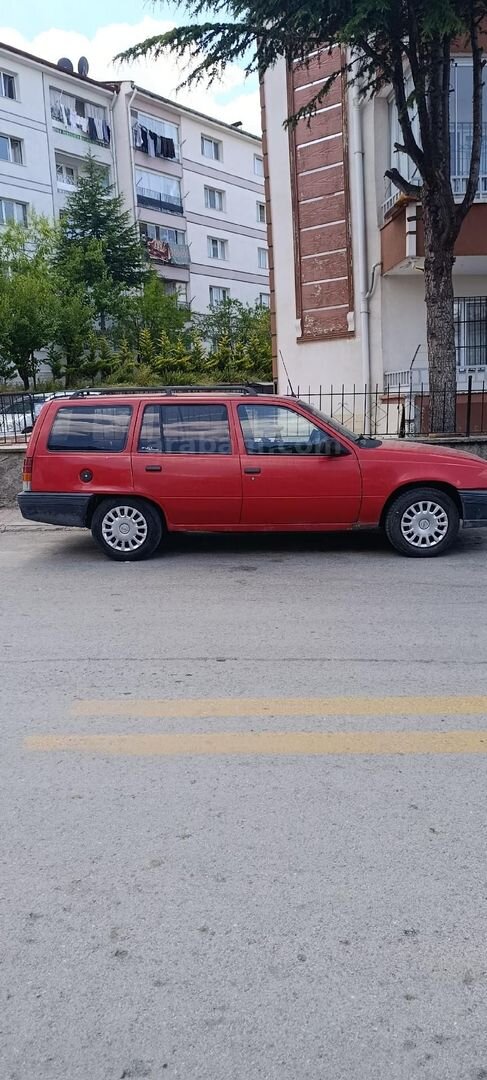 Sahibinden Opel Kadett 1.8 1991 Model Ankara 77.000 km Kırmızı 7