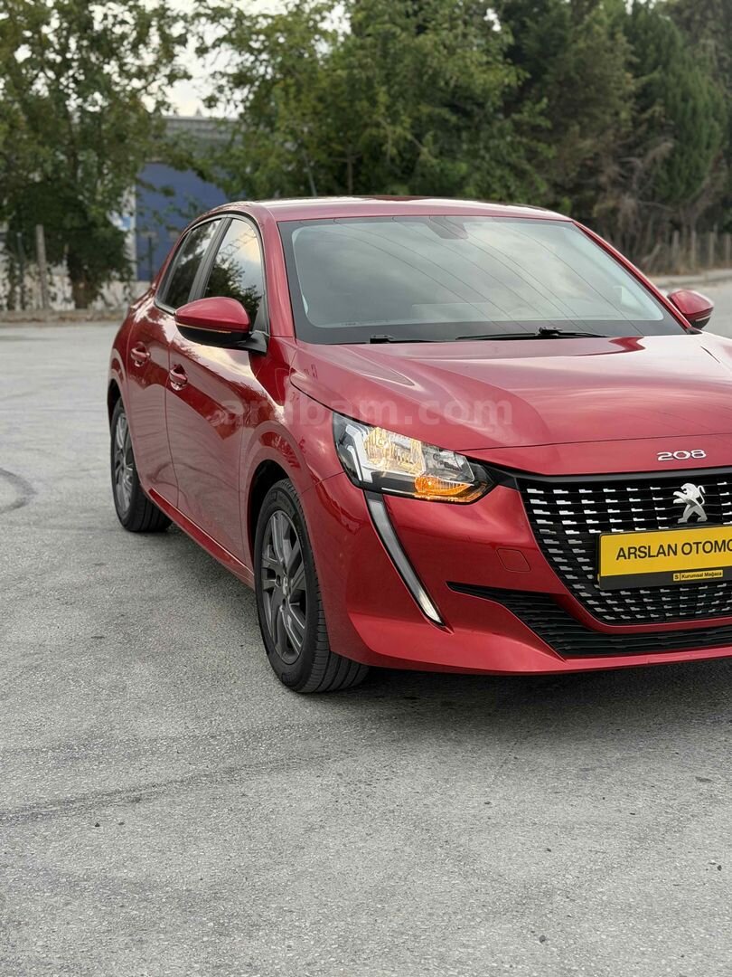 Galeriden Peugeot 208 1.2 PureTech Active 2021 Model Yalova 41.000 km Kırmızı 7