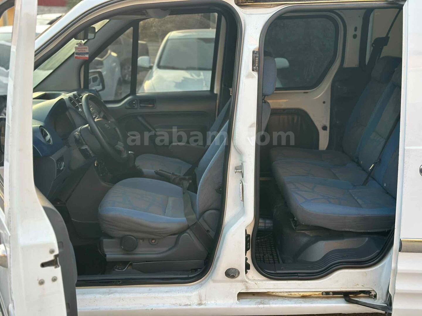 Galeriden Ford Tourneo Connect 1.8 TDCI Deluxe 2013 Model Van 5