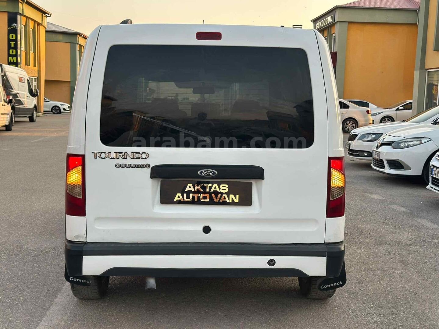 Galeriden Ford Tourneo Connect 1.8 TDCI Deluxe 2013 Model Van 7