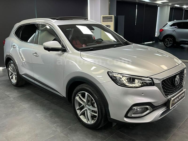 ŞOK FIRSAT:2024 MG HS 1.5 LUXURY+KIRMIZI DÖŞEME+CAM TAVAN+K/K TAKSİT